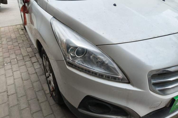 Used Peugeot 3008 2013 2.0L Manual Classic Edition Right Front Headlight