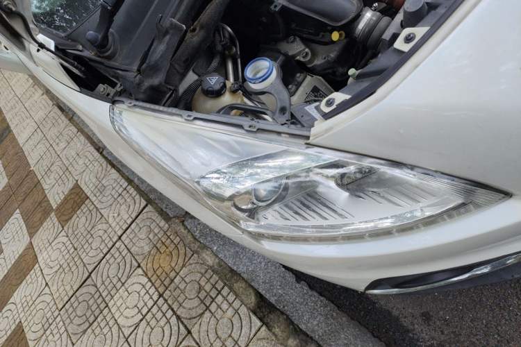 Used Peugeot 3008 2013 1.6THP Automatic Prestige Edition Right Front Headlight