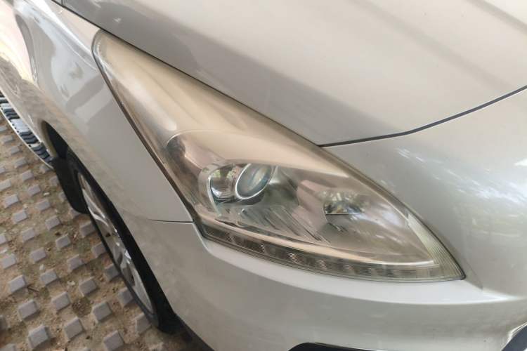 Used Peugeot 3008 2013 1.6THP Automatic Prestige Edition Right Front Headlight