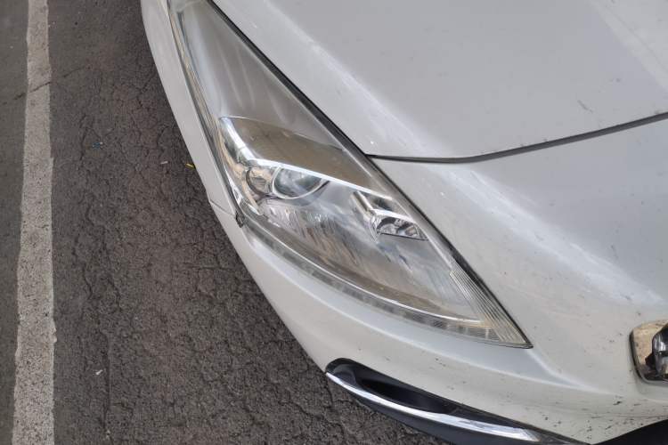 Used Peugeot 3008 2013 1.6THP Automatic Prestige Edition Right Front Headlight