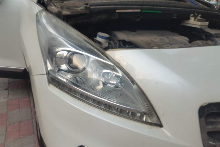 Used Peugeot 3008 2013 2.0L Automatic Trend Edition Right Front Headlight