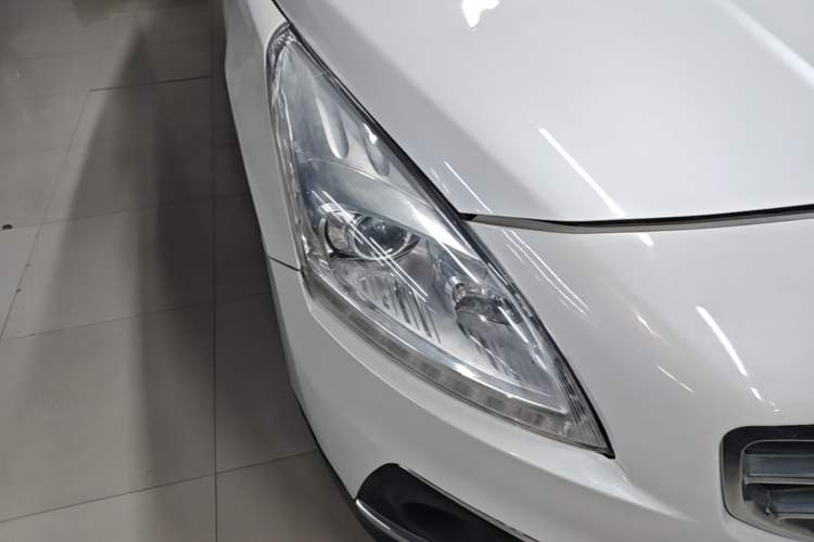 Used Peugeot 3008 2013 2.0L Automatic Classic Edition Right Front Headlight