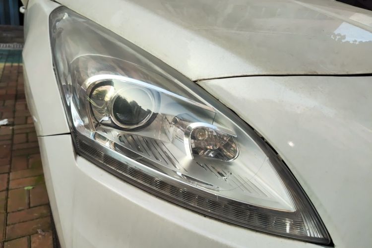 Used Peugeot 3008 2013 1.6THP Automatic Prestige Edition Right Front Headlight