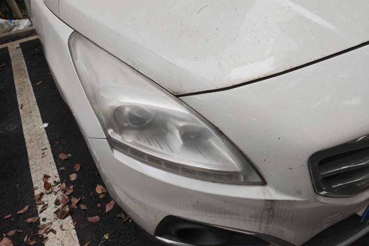 Used Peugeot 3008 2013 2.0L Automatic Trend Edition Right Front Headlight