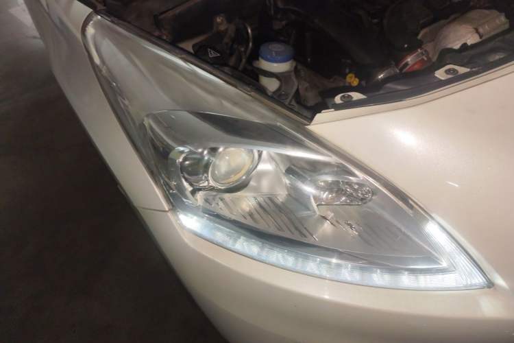 Used Peugeot 3008 2013 1.6THP Automatic Prestige Edition Right Front Headlight
