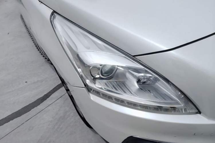 Used Peugeot 3008 2013 2.0L Automatic Trend Edition Right Front Headlight