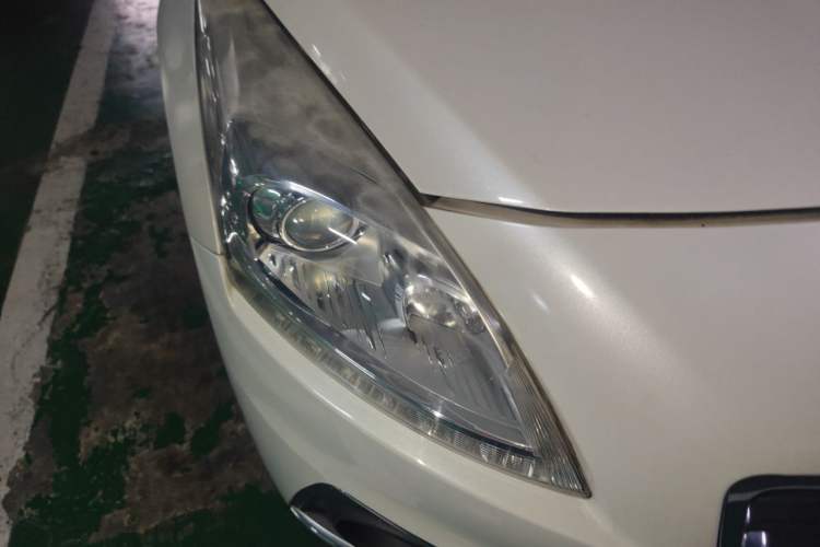 Used Peugeot 3008 2013 2.0L Automatic Trend Edition Right Front Headlight