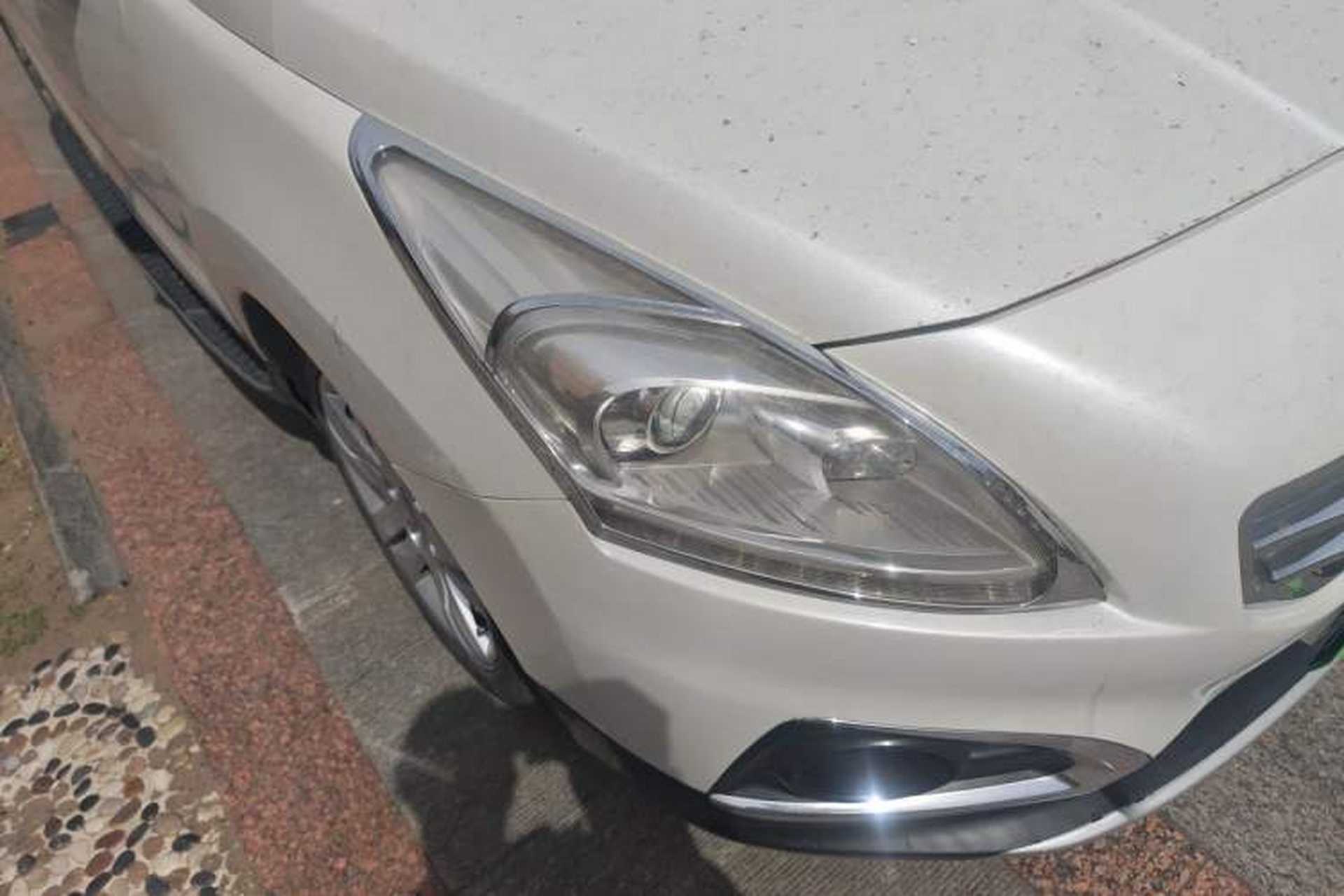 Used Peugeot 3008 2013 2.0L Automatic Classic Edition Right Front Headlight