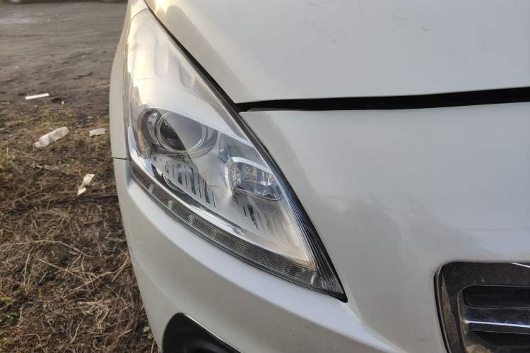Used Peugeot 3008 2013 1.6THP Automatic Prestige Edition Right Front Headlight