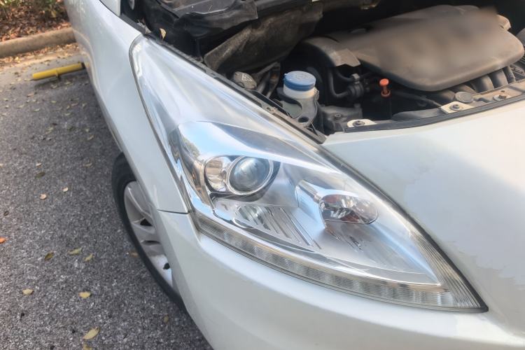 Used Peugeot 3008 2013 2.0L Manual Classic Edition Right Front Headlight