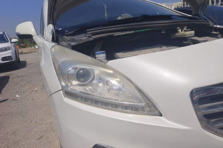 Used Peugeot 3008 2013 2.0L Automatic Trend Edition Right Front Headlight