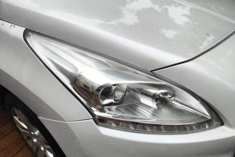 Used Peugeot 3008 2013 2.0L Automatic Trend Edition Right Front Headlight