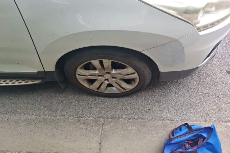 Used Peugeot 3008 2013 2.0L Automatic Trend Edition Right Front Wheel Hub