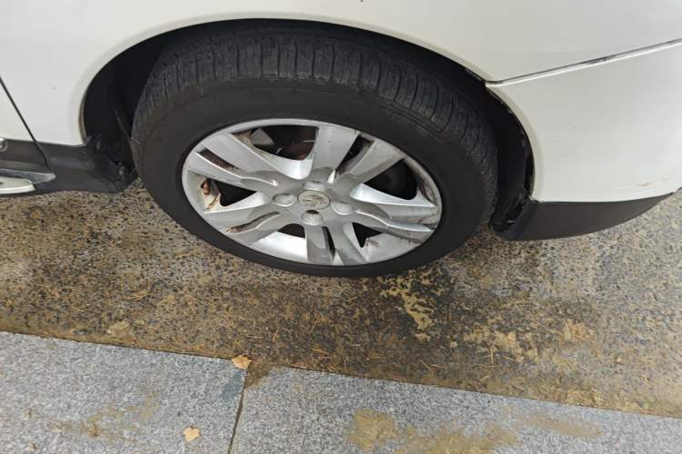 Used Peugeot 3008 2013 2.0L Automatic Trend Edition Right Front Wheel Hub