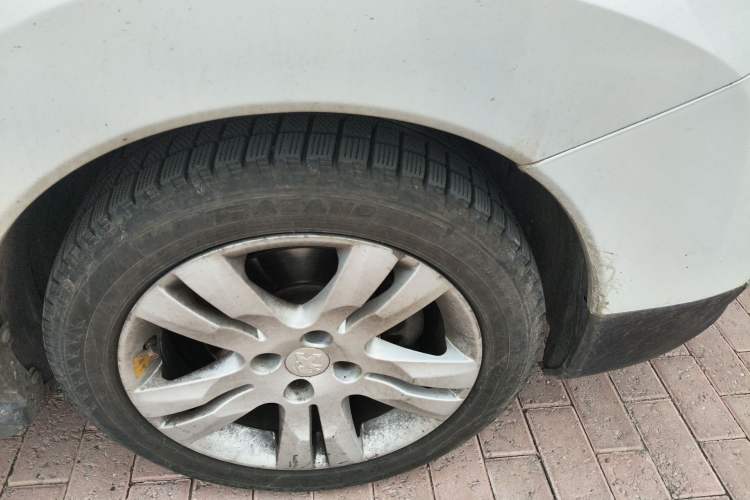 Used Peugeot 3008 2013 2.0L Automatic Classic Edition Right Front Wheel Hub