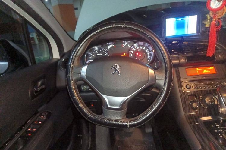 Used Peugeot 3008 2013 2.0L Automatic Trend Edition Steering Wheel
