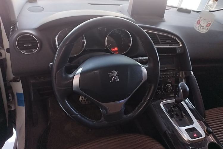 Used Peugeot 3008 2013 2.0L Automatic Trend Edition Steering Wheel
