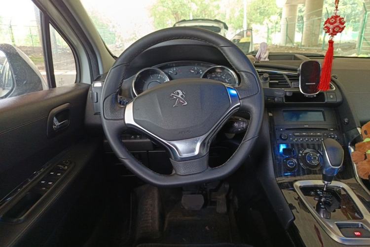 Used Peugeot 3008 2013 2.0L Automatic Trend Edition Steering Wheel
