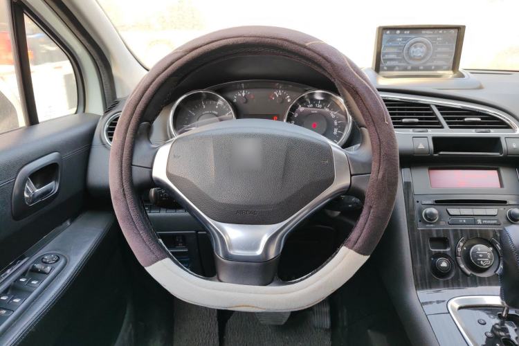 Used Peugeot 3008 2013 1.6THP Automatic Trend Edition Steering Wheel