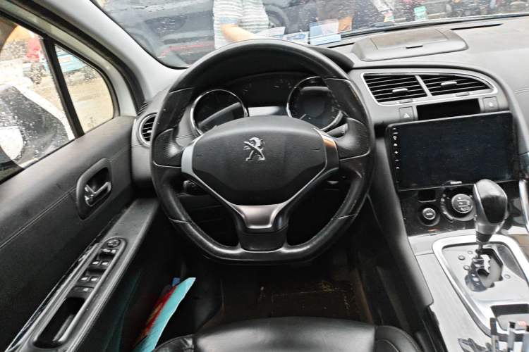 Used Peugeot 3008 2013 2.0L Automatic Trend Edition Steering Wheel