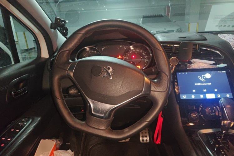 Used Peugeot 3008 2013 2.0L Automatic Trend Edition Steering Wheel