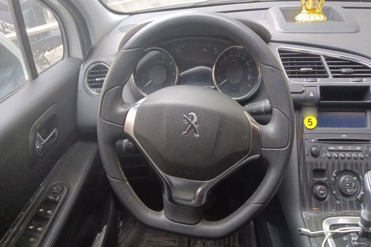 Used Peugeot 3008 2013 2.0L Automatic Trend Edition Steering Wheel