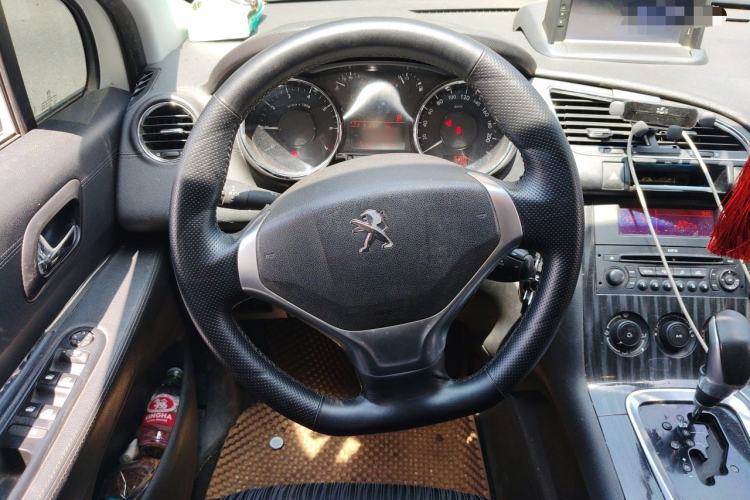 Used Peugeot 3008 2013 2.0L Automatic Classic Edition Steering Wheel
