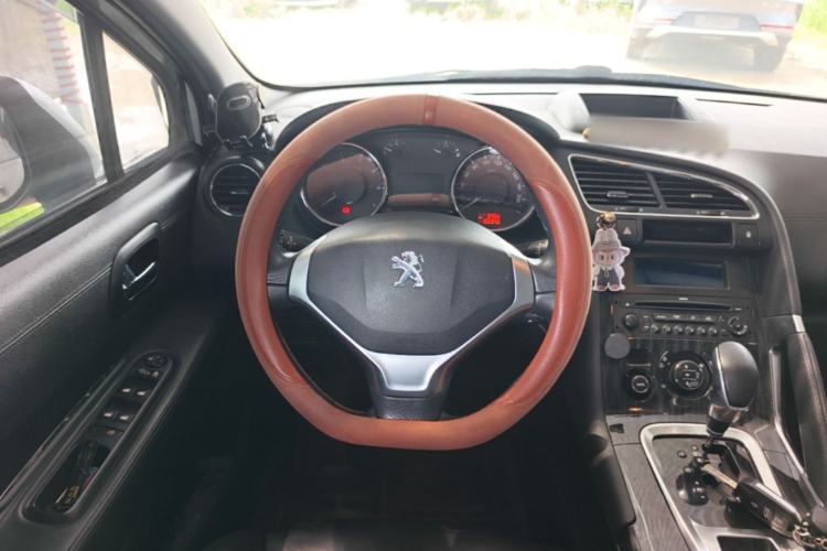 Used Peugeot 3008 2013 2.0L Automatic Trend Edition Steering Wheel
