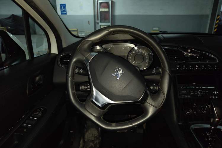 Used Peugeot 3008 2013 1.6THP Automatic Prestige Edition Steering Wheel