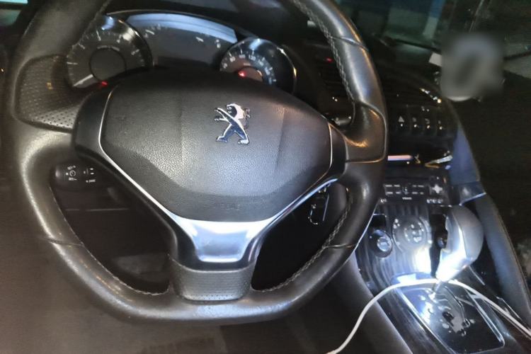Used Peugeot 3008 2013 1.6THP Automatic Prestige Edition Steering Wheel