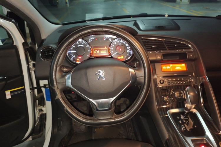 Used Peugeot 3008 2013 2.0L Automatic Trend Edition Steering Wheel