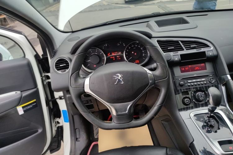 Used Peugeot 3008 2013 2.0L Automatic Trend Edition Steering Wheel