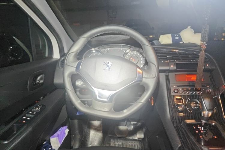 Used Peugeot 3008 2013 2.0L Automatic Trend Edition Steering Wheel