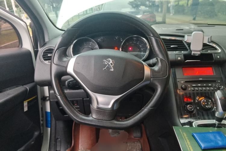 Used Peugeot 3008 2013 2.0L Automatic Trend Edition Steering Wheel