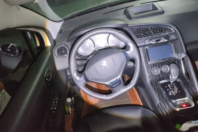 Used Peugeot 3008 2013 2.0L Automatic Classic Edition Steering Wheel