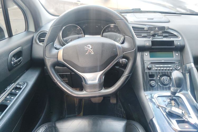 Used Peugeot 3008 2013 2.0L Automatic Trend Edition Steering Wheel