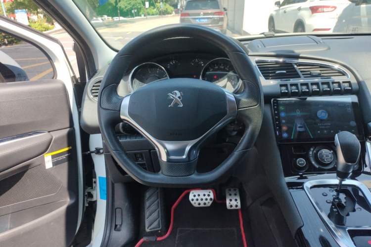 Used Peugeot 3008 2013 1.6THP Automatic Prestige Edition Steering Wheel