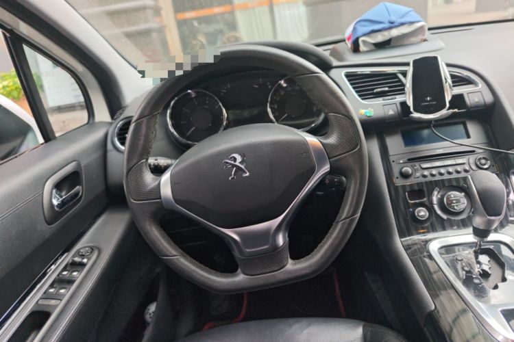 Used Peugeot 3008 2013 2.0L Automatic Trend Edition Steering Wheel