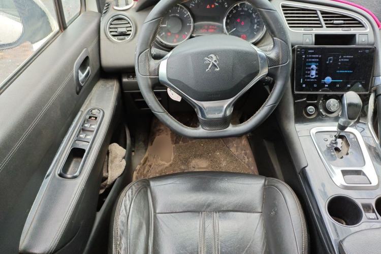 Used Peugeot 3008 2013 2.0L Automatic Trend Edition Steering Wheel