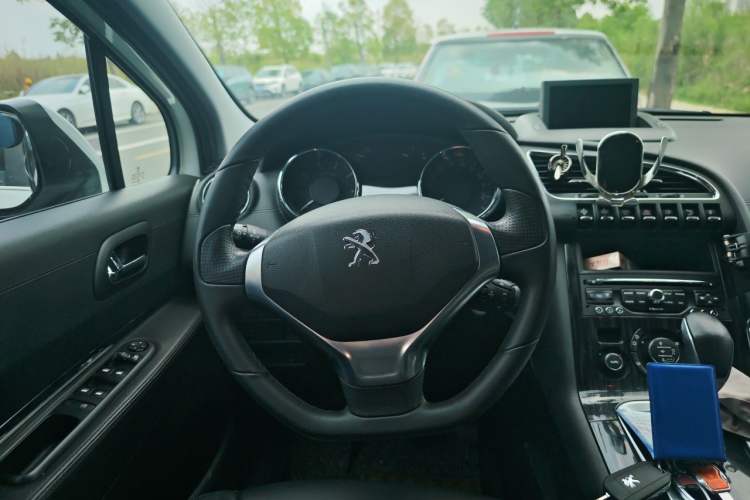 Used Peugeot 3008 2013 1.6THP Automatic Prestige Edition Steering Wheel
