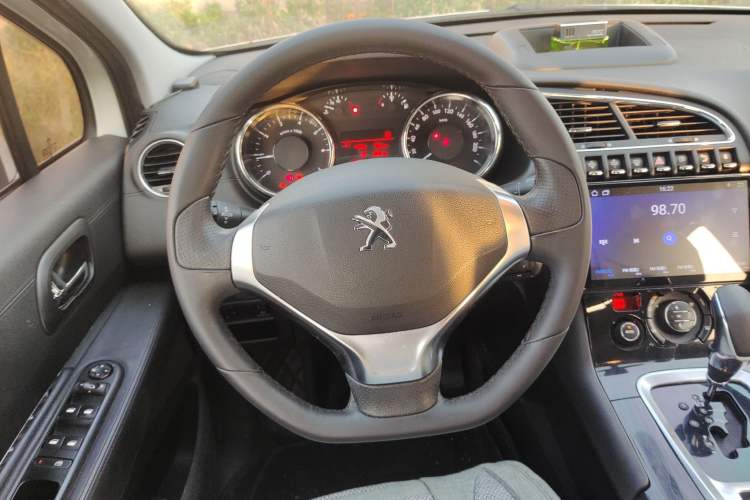 Used Peugeot 3008 2013 1.6THP Automatic Prestige Edition Steering Wheel