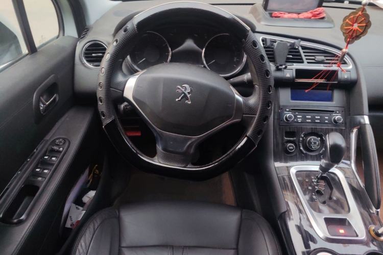 Used Peugeot 3008 2013 2.0L Automatic Trend Edition Steering Wheel
