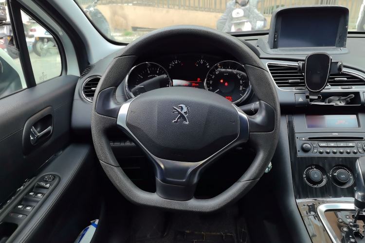Used Peugeot 3008 2013 2.0L Automatic Classic Edition Steering Wheel