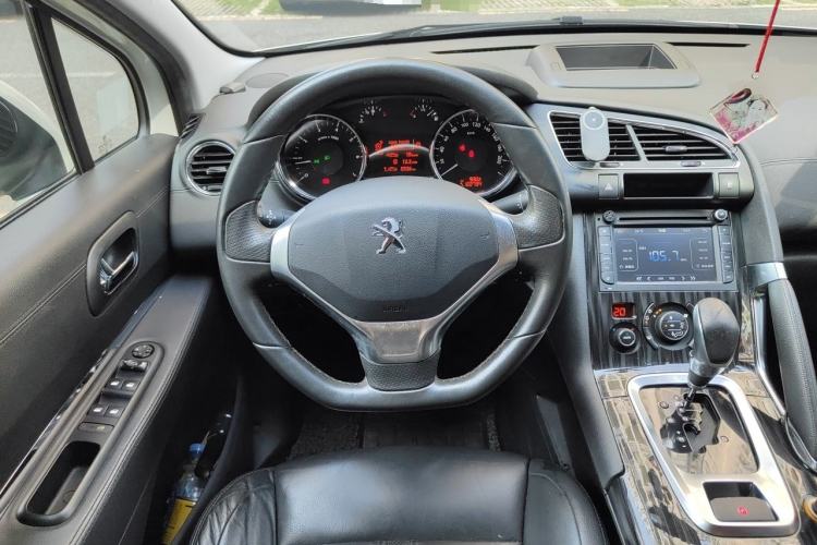 Used Peugeot 3008 2013 2.0L Automatic Trend Edition Steering Wheel