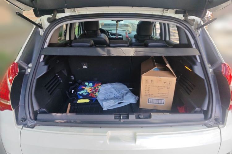 Used Peugeot 3008 2013 1.6THP Automatic Prestige Edition Trunk