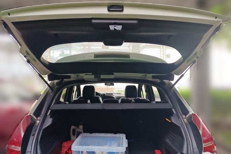Used Peugeot 3008 2013 2.0L Automatic Trend Edition Trunk