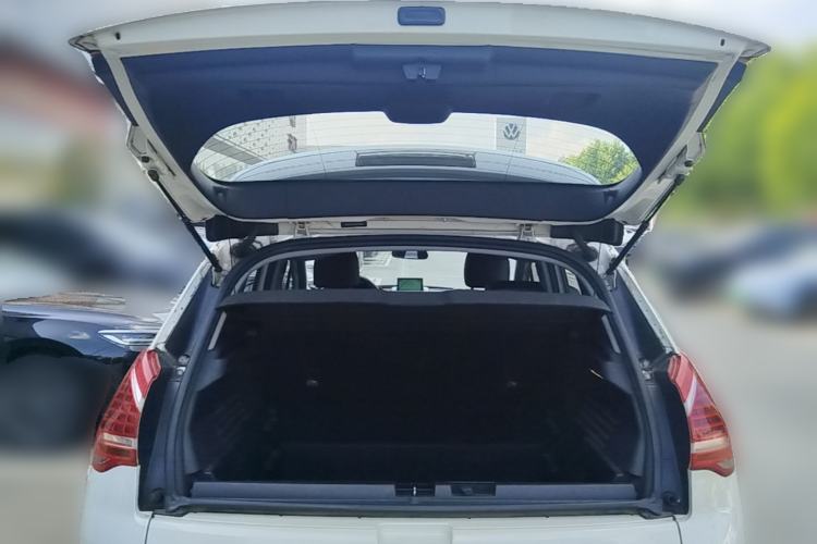 Used Peugeot 3008 2013 1.6THP Automatic Prestige Edition Trunk