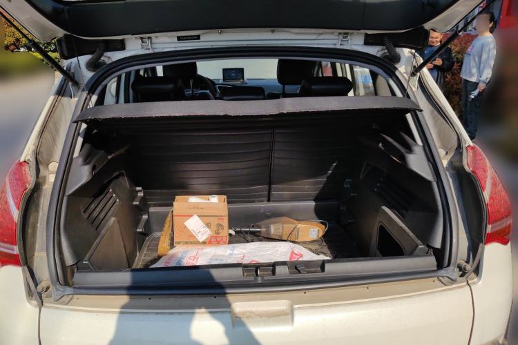 Used Peugeot 3008 2013 1.6THP Automatic Trend Edition Trunk