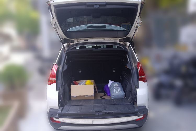Used Peugeot 3008 2013 2.0L Automatic Trend Edition Trunk