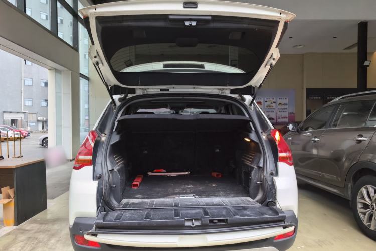 Used Peugeot 3008 2013 1.6THP Automatic Prestige Edition Trunk